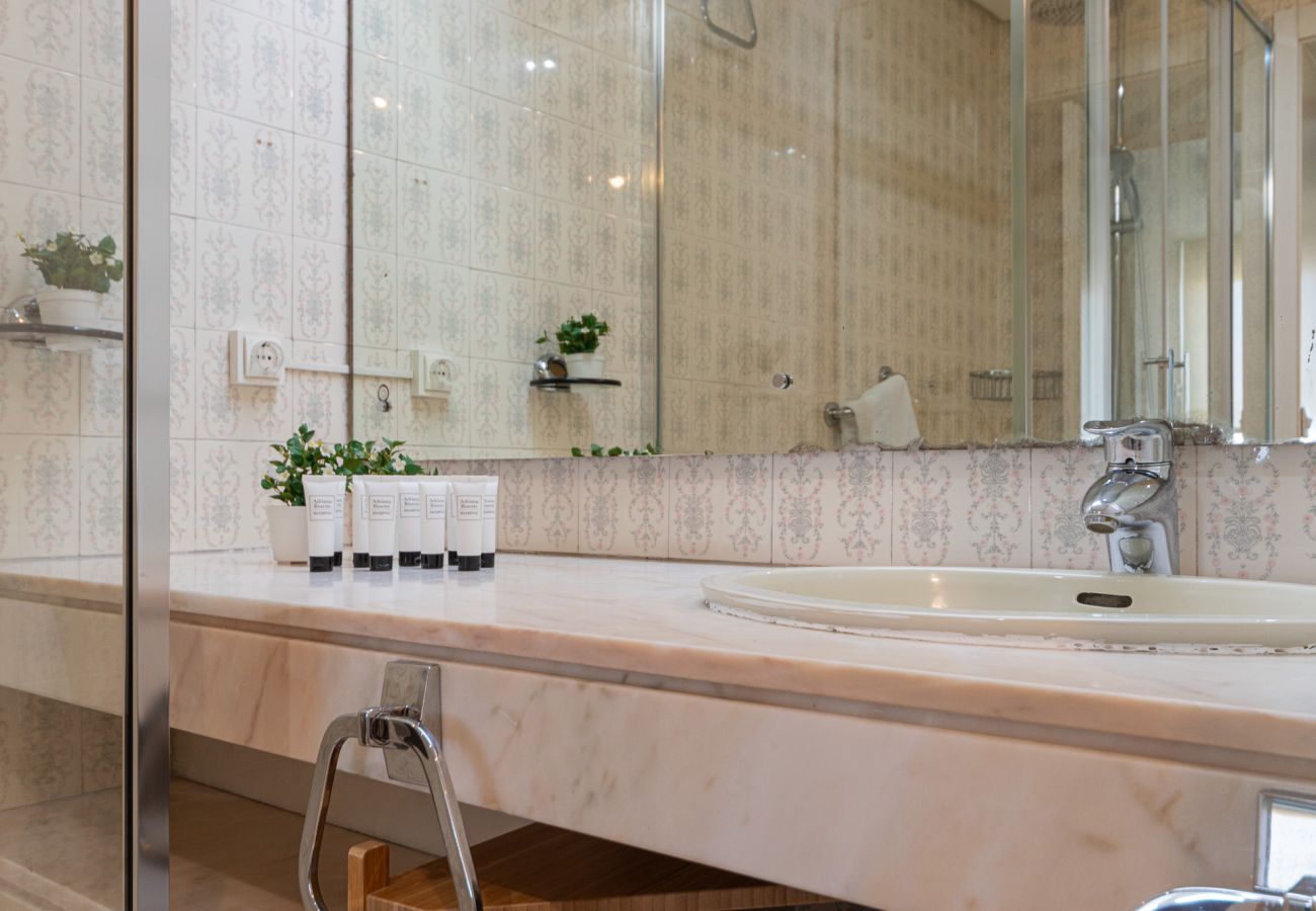 Apartamento en Madrid - Deluxe Apartment Colon Suites IV