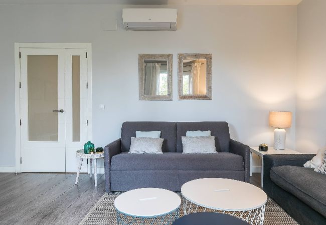 Apartment in Madrid - Deluxe Apartment Castellana Suites I 