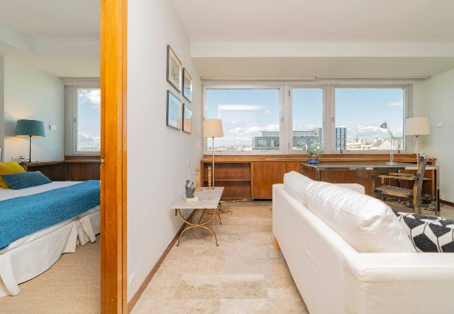 Apartment in Madrid - Deluxe Apartment Colon Suites IV