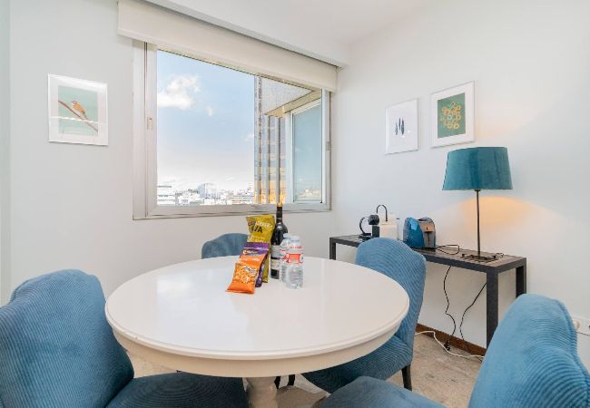 Apartment in Madrid - Deluxe Apartment Colon Suites IV
