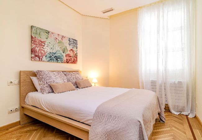  in Madrid - Deluxe Apartment Velazquez Suites II