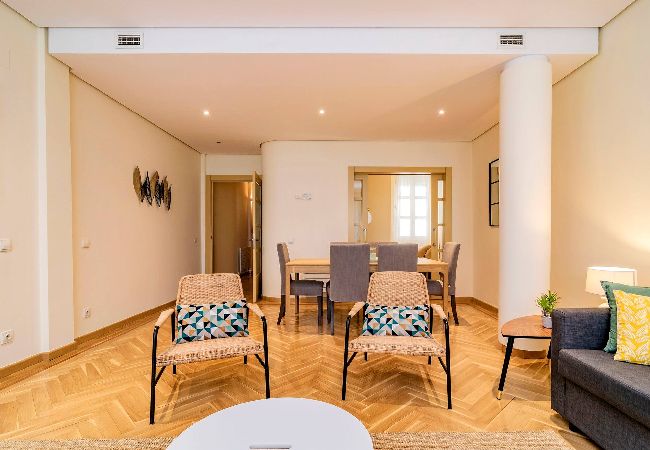 Apartment in Madrid - Deluxe Apartment Velazquez Suites II