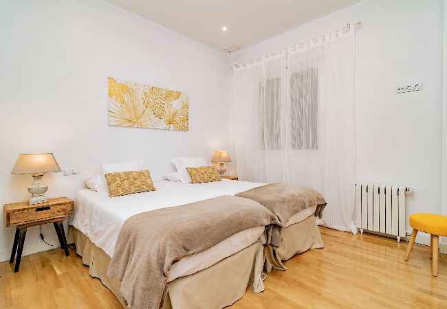 Apartment in Madrid - Deluxe Apartment Juan Bravo Suites I 