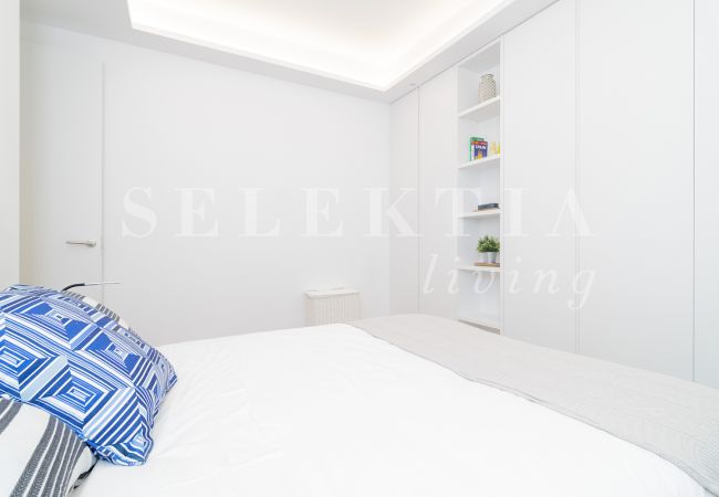 Apartment in Madrid - Deluxe Apartment Velazquez Suites IV