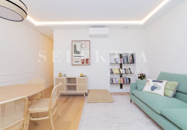 Apartment in Madrid - Deluxe Apartment Velazquez Suites V