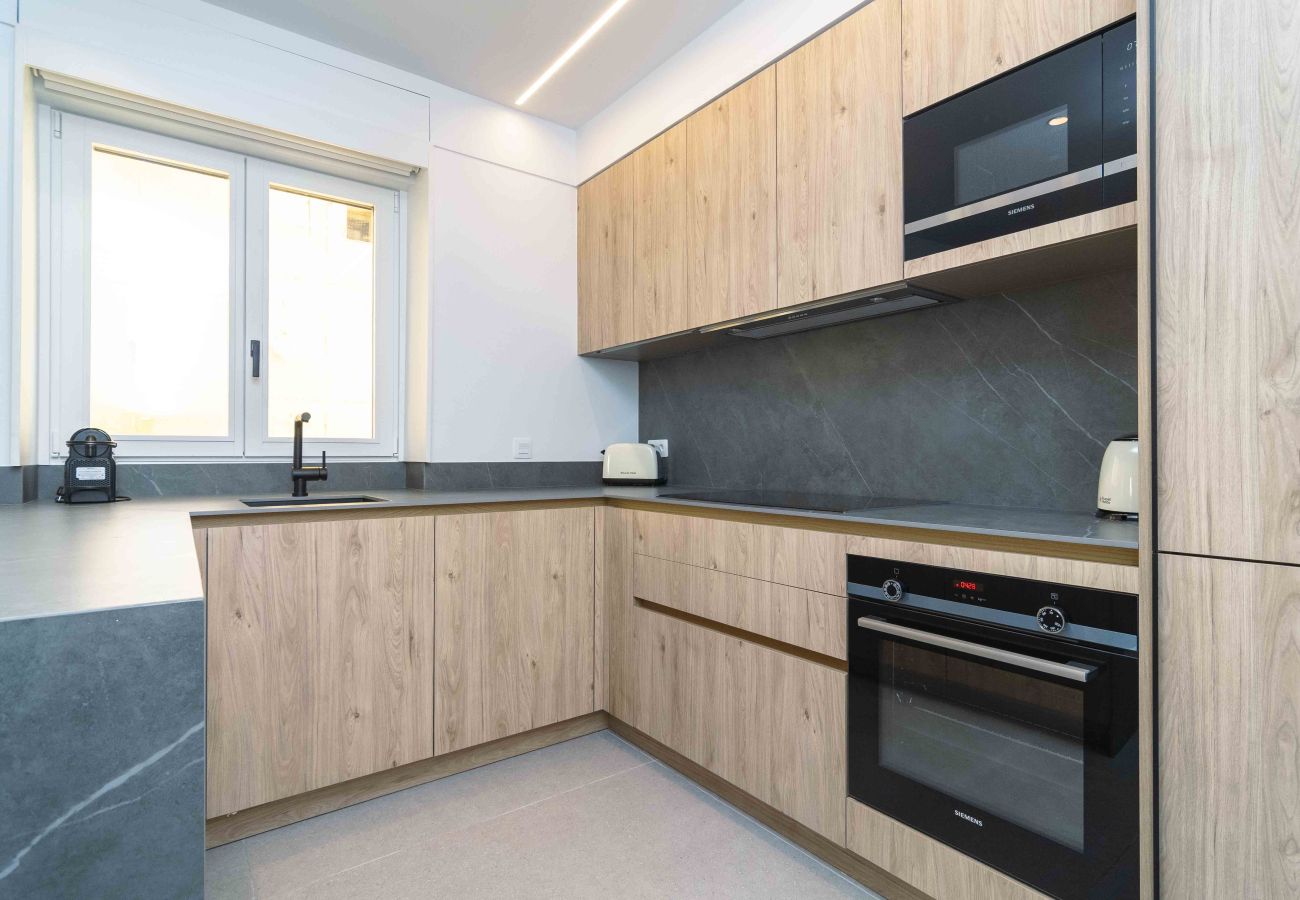 Apartment in Madrid - Deluxe Apartment Padilla Suites I