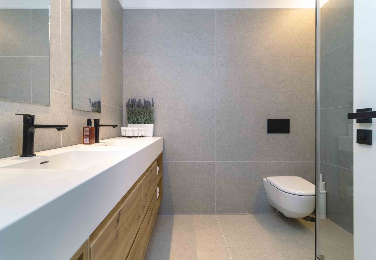 Apartment in Madrid - Deluxe Apartment Padilla Suites I