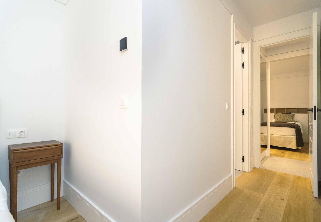Apartment in Madrid - Deluxe Apartment Padilla Suites I