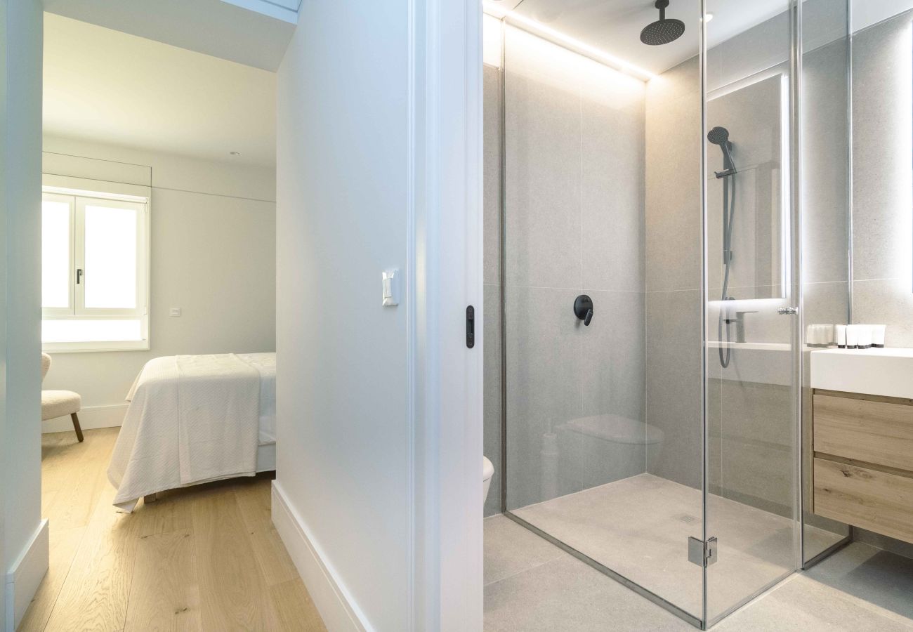 Apartment in Madrid - Deluxe Apartment Padilla Suites I