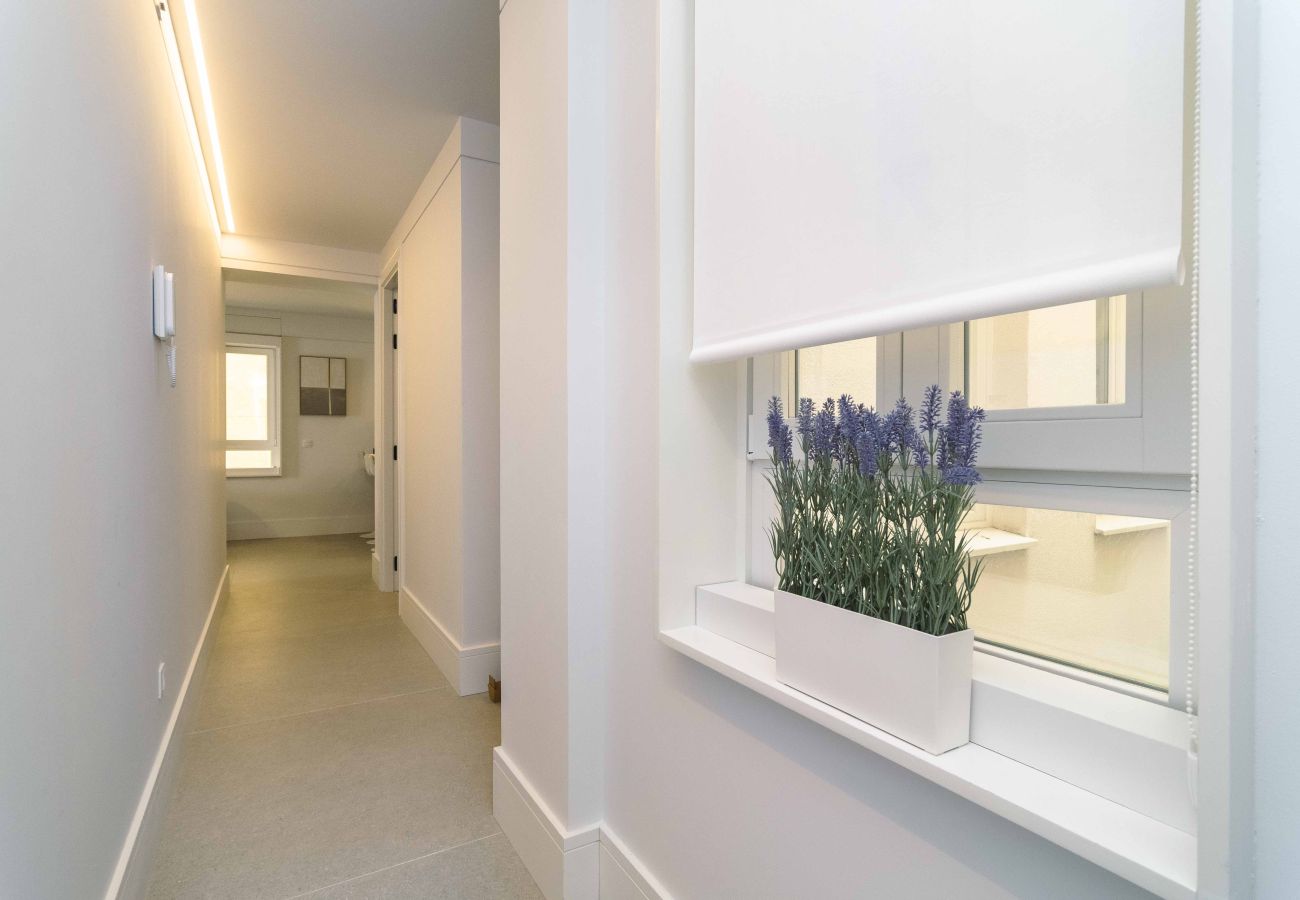Apartment in Madrid - Deluxe Apartment Padilla Suites I
