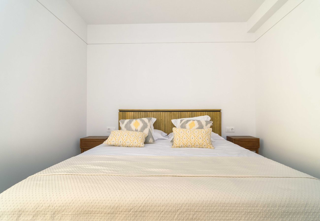 Apartment in Madrid - Deluxe Apartment Padilla Suites I