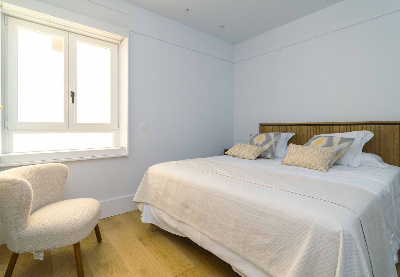 Apartment in Madrid - Deluxe Apartment Padilla Suites I