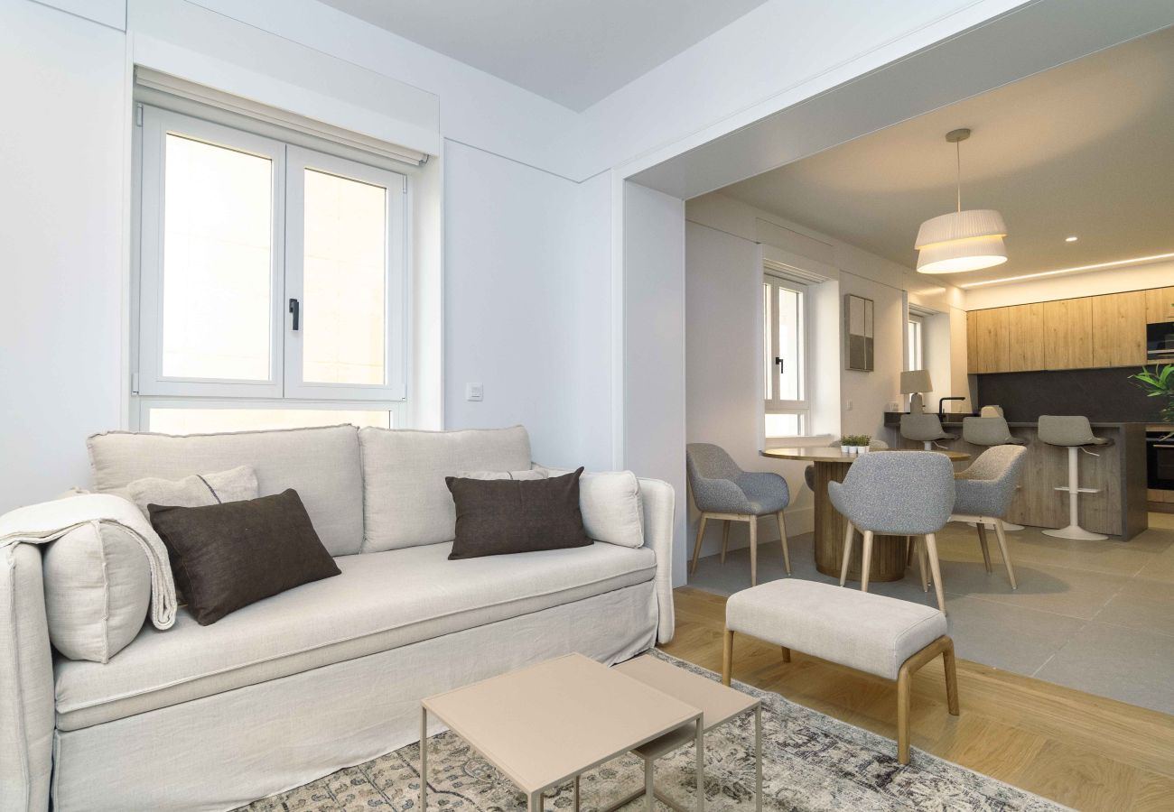Apartment in Madrid - Deluxe Apartment Padilla Suites I