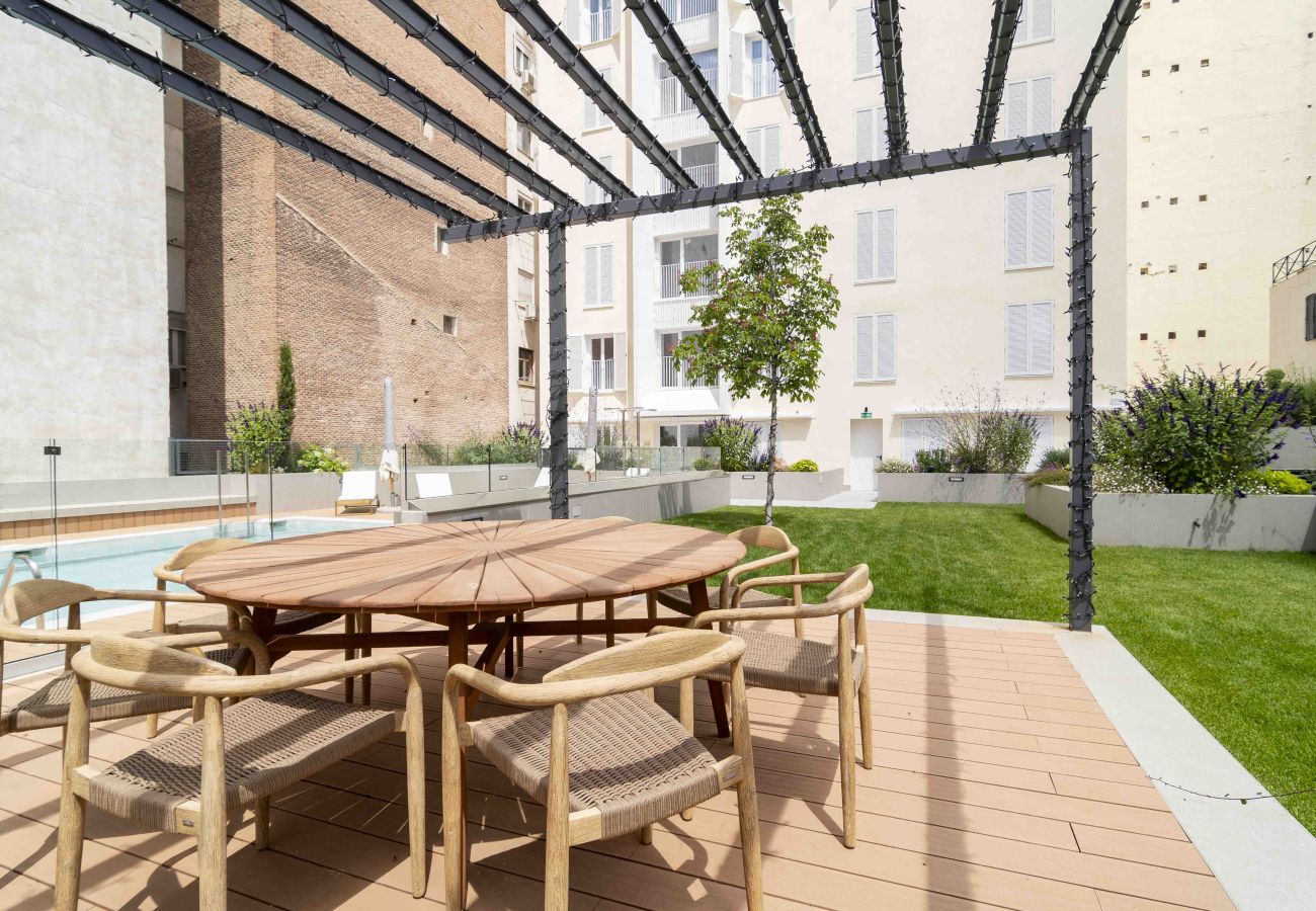 Apartment in Madrid - Deluxe Apartment Padilla Suites I