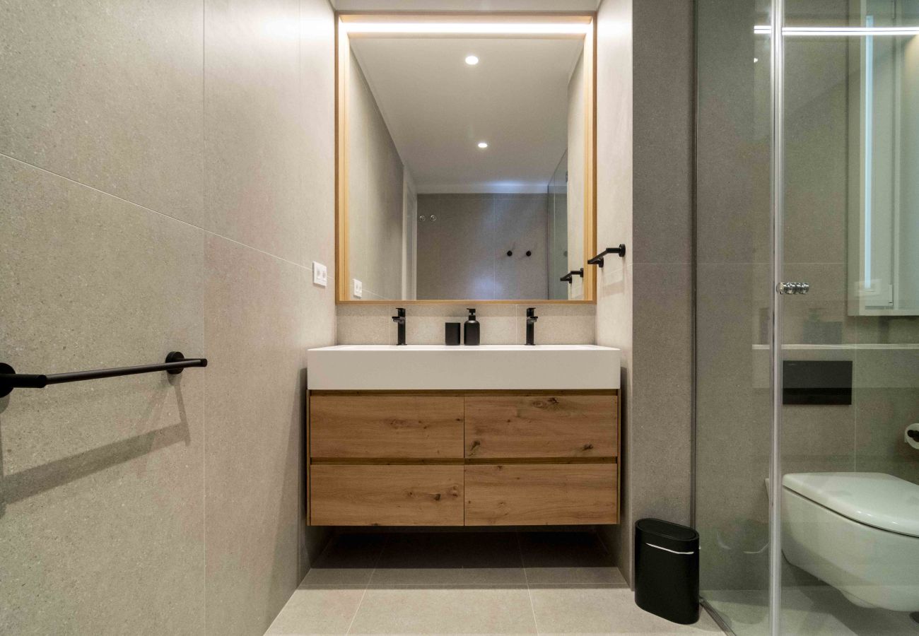 Apartment in Madrid - Deluxe Apartment Padilla Suites II