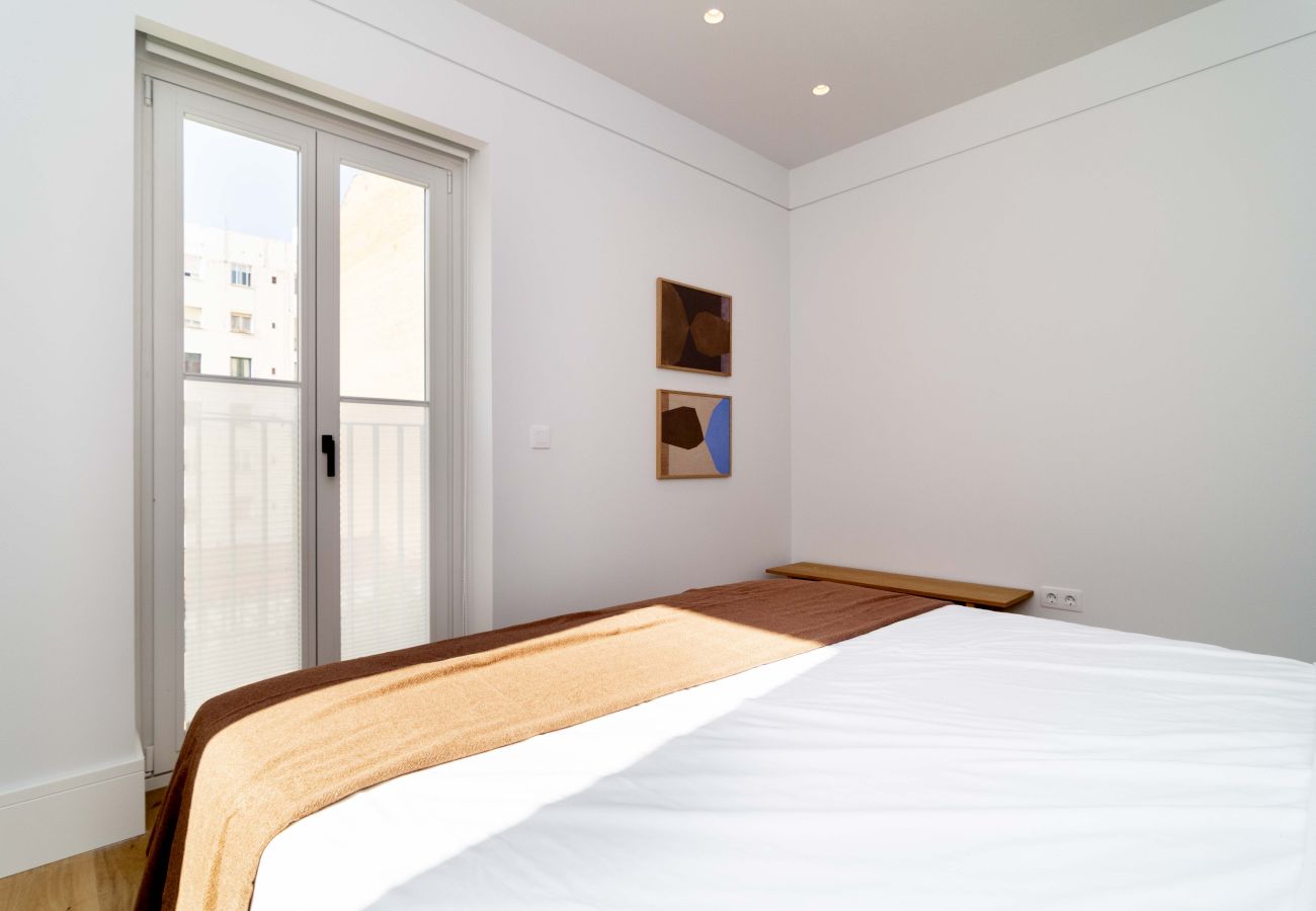Apartment in Madrid - Deluxe Apartment Padilla Suites II