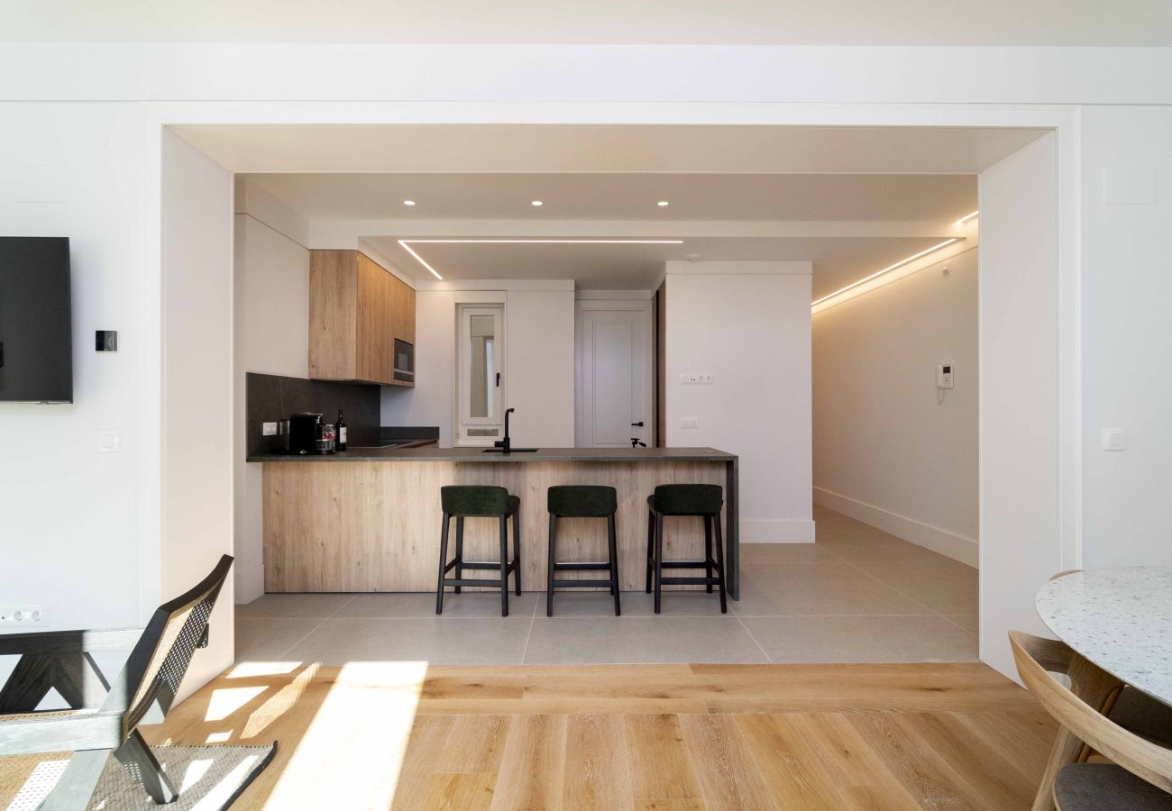 Apartment in Madrid - Deluxe Apartment Padilla Suites II