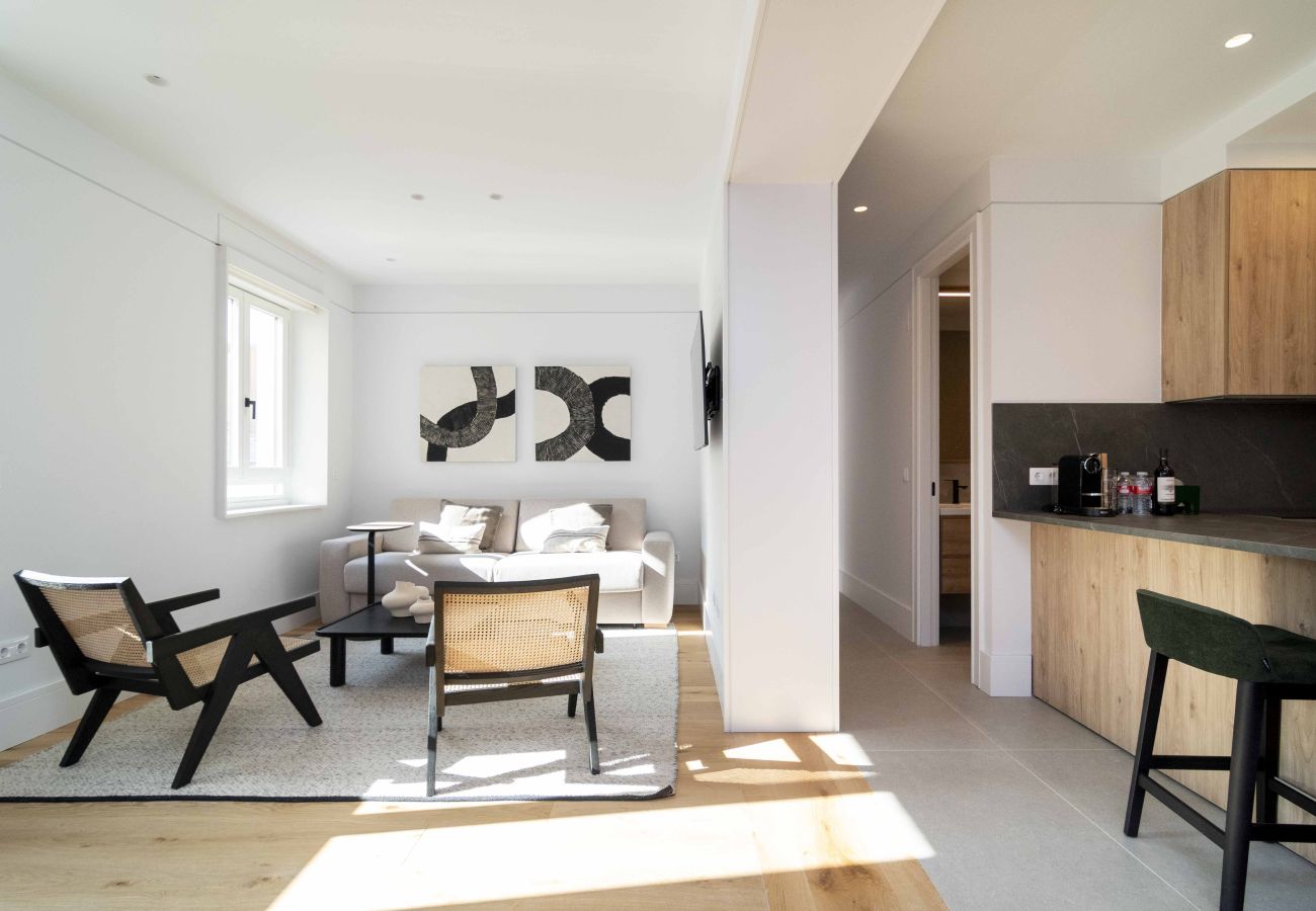 Apartment in Madrid - Deluxe Apartment Padilla Suites II