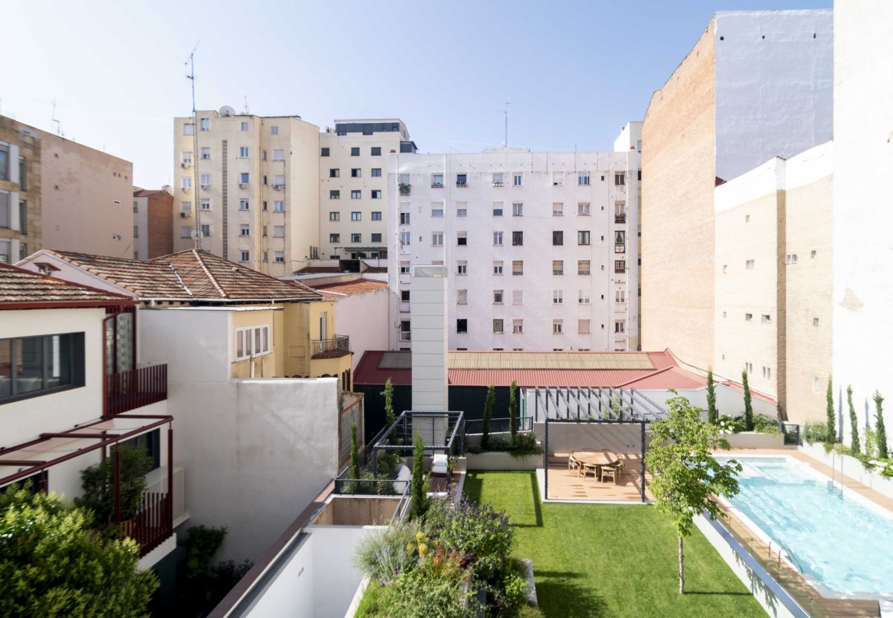 Apartment in Madrid - Deluxe Apartment Padilla Suites II