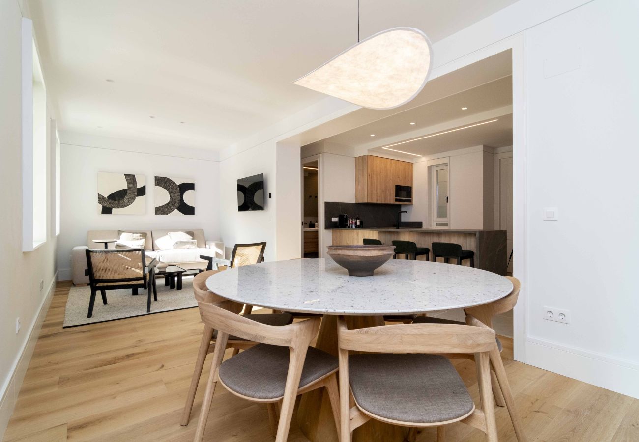Apartment in Madrid - Deluxe Apartment Padilla Suites II