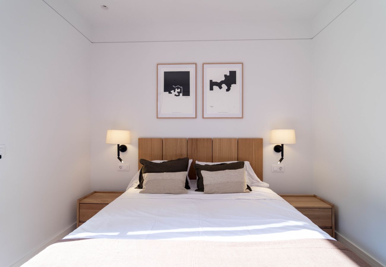 Apartment in Madrid - Deluxe Apartment Padilla Suites II